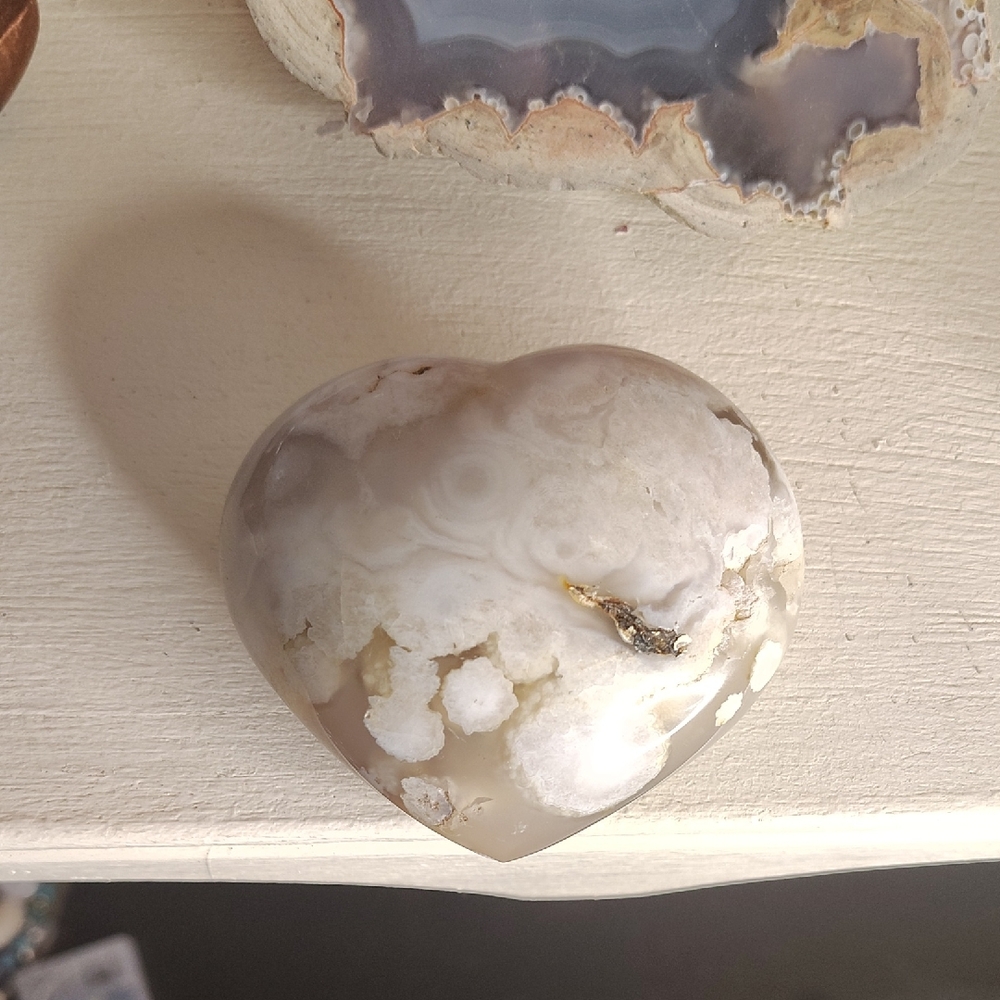 Heart-Shaped Flower Agate Stone